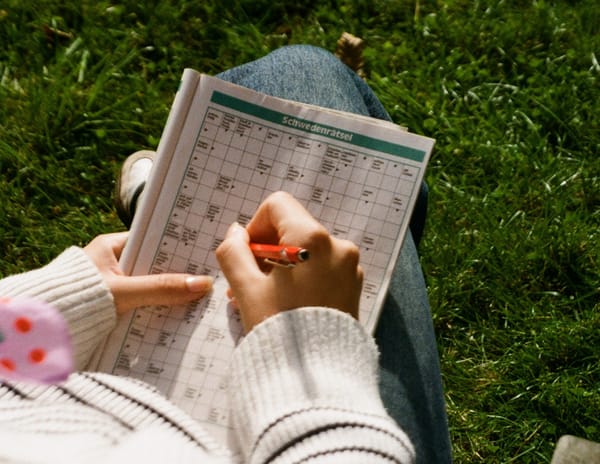 Wochenschau #1: Freundschaft als Admin-Job und der digitale Heiligenschein